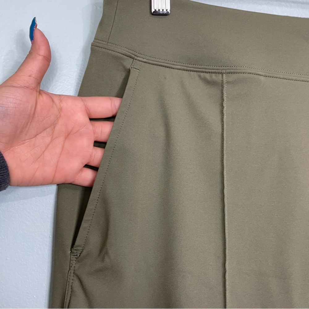 Kit and Ace On Repeat Pants Slim Fit Dark Olive Size 22 RETAIL $135 - Picture 5 of 12